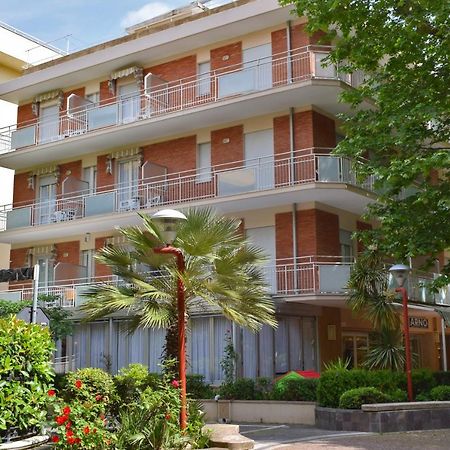 Hotel Arno Misano Adriatico Eksteriør bilde
